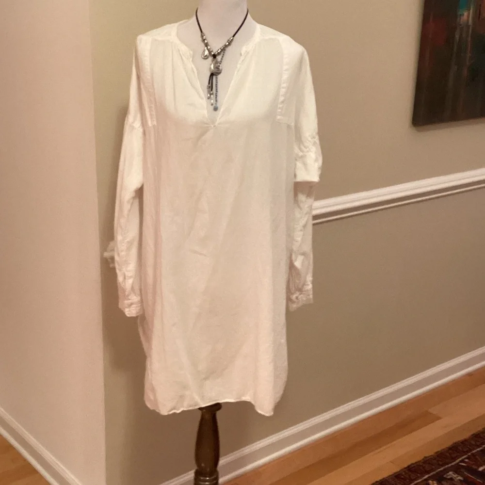 Elegant cream Tunic with long sleeves - Picture 6 of 13